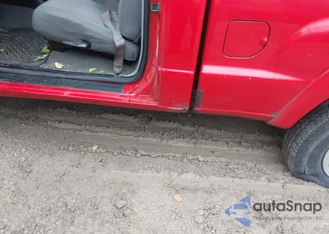 2002 Mazda B3000 Ds z USA, uszkodzony, nr VIN 4F4YR12UX2TM06004